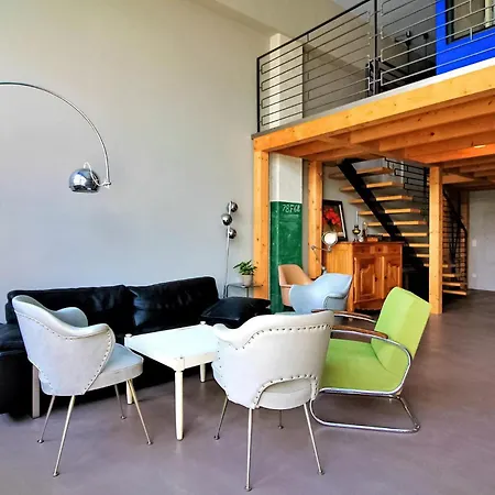 Appartement Loft 50-60 *